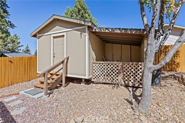 Detail Gallery Image 34 of 34 For 1565 Malabar Way, Big Bear City,  CA 92314 - 3 Beds | 2 Baths