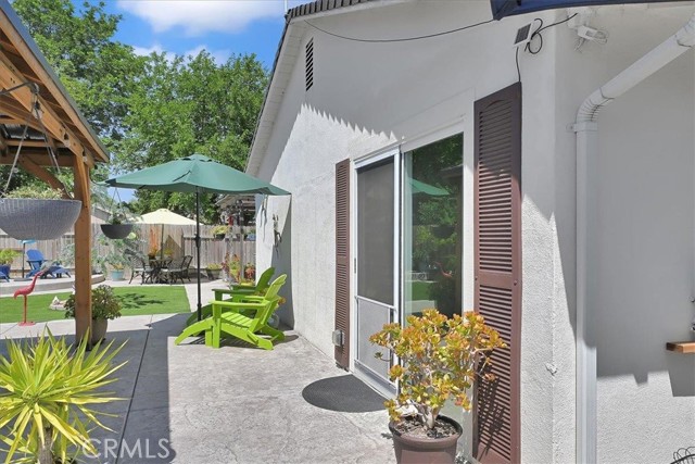 1986 14th Street, Olivehurst CA: https://media.crmls.org/medias/e0772ac5-87c0-4ba5-8f7d-056d9b65bf69.jpg