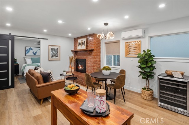 23 65th Place, Long Beach CA: https://media.crmls.org/medias/e0776415-ef8f-413c-8108-de8a3716128f.jpg