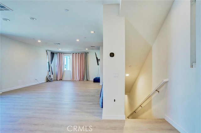 Detail Gallery Image 16 of 49 For 314 N Standard, Santa Ana,  CA 92701 - 4 Beds | 3/1 Baths