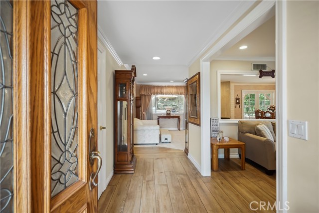 Detail Gallery Image 9 of 52 For 11300 Dulcet Ave, Porter Ranch,  CA 91326 - 5 Beds | 3 Baths