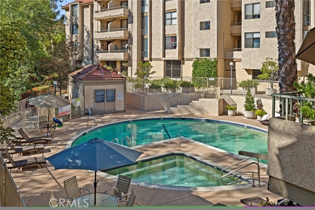 Detail Gallery Image 21 of 28 For 4141 via Marisol #215,  Los Angeles,  CA 90042 - 2 Beds | 2 Baths