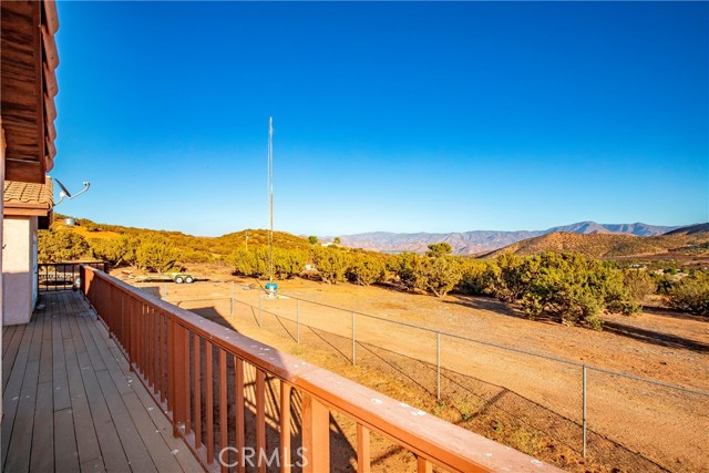34954 Juniper Valley Road, Acton CA: https://media.crmls.org/medias/e07a6702-be46-4f1d-994e-b61b3c5875ef.jpg