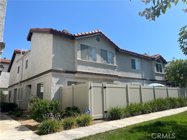 Detail Gallery Image 1 of 32 For 24202 Sylvan Glen Rd #D,  Diamond Bar,  CA 91765 - 2 Beds | 2/1 Baths