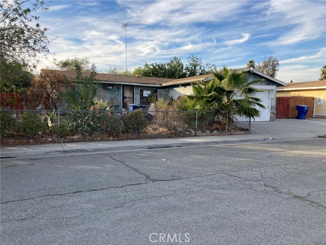 1916 Deer Creek Rd, San Bernardino, CA 92410