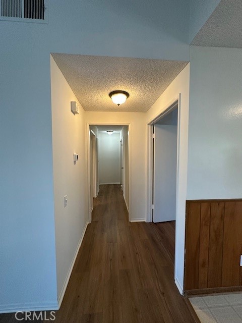 Detail Gallery Image 8 of 20 For 528 Shenandoah St, Thousand Oaks,  CA 91360 - 3 Beds | 2 Baths