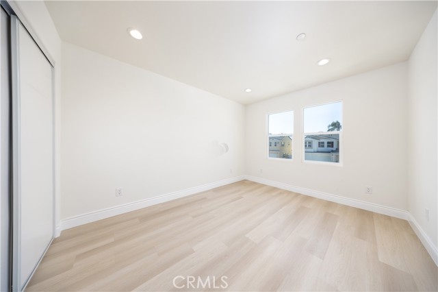 737 Lewis Street, Pomona CA: https://media.crmls.org/medias/e07c82d9-8146-43cc-b9f3-809971a9ce6c.jpg