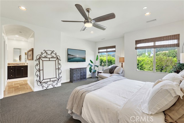 Image 31 of 60 For 29321 Via Zamora