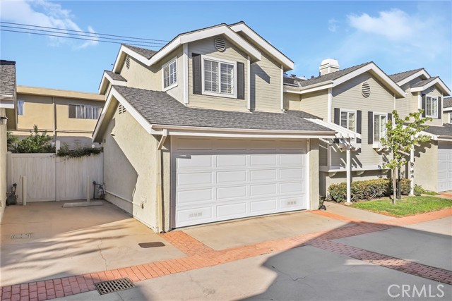 790 Meyer Lane, Redondo Beach, California 90278, 2 Bedrooms Bedrooms, ,1 BathroomBathrooms,Residential,For Sale,Meyer,SB25040902