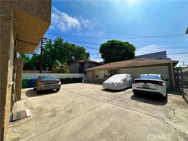 1436 S Holt Avenue, Los Angeles CA: https://media.crmls.org/medias/e07d5618-a6a8-4037-b341-e6587c07aa09.jpg