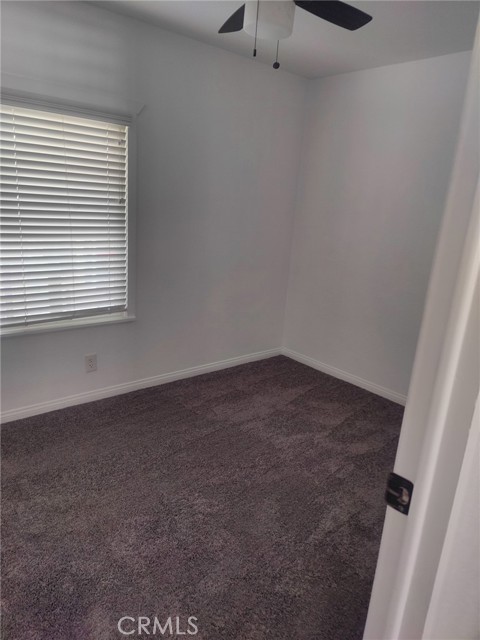 Detail Gallery Image 5 of 13 For 26245 Baseline Rd #23,  Highland,  CA 92346 - 3 Beds | 2 Baths