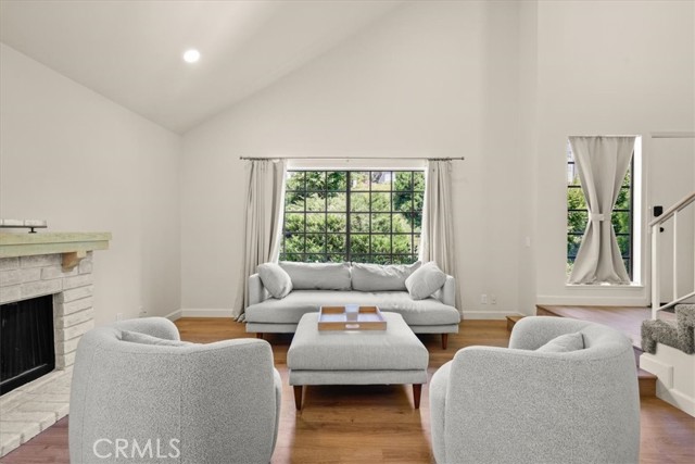 Detail Gallery Image 7 of 43 For 6613 Poppyview Dr, Oak Park,  CA 91377 - 3 Beds | 2/1 Baths