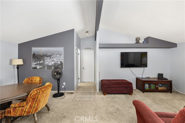1721 E Colton Avenue, Redlands CA: https://media.crmls.org/medias/e07dc200-2fab-4440-ab91-e7c644ddca7c.jpg