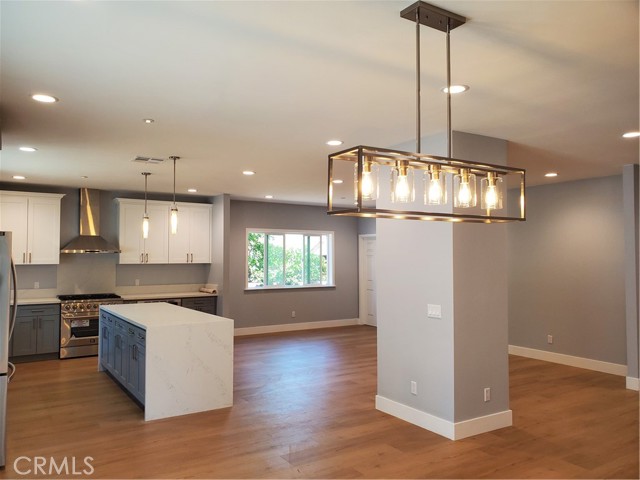 3945 3949 Sycamore Street, Pasadena CA: https://media.crmls.org/medias/e07e0241-29b7-4a94-b348-12ecbd7dd1ff.jpg