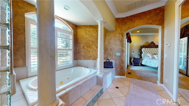 Detail Gallery Image 12 of 31 For 600 Muirfield Ct, Modesto,  CA 95356 - 4 Beds | 3 Baths