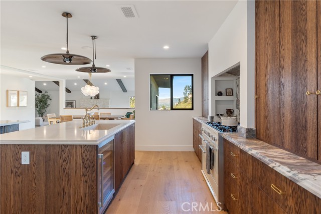 Detail Gallery Image 14 of 61 For 3250 Coldwater Canyon Ave, Studio City,  CA 91604 - 4 Beds | 4 Baths