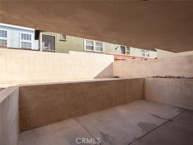 Detail Gallery Image 37 of 40 For 1130 Prospect Ave, Hermosa Beach,  CA 90254 - 4 Beds | 4 Baths