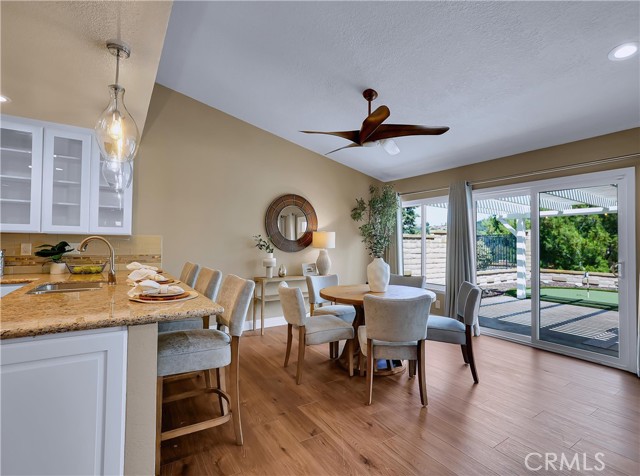 22182 Platino, Mission Viejo CA: https://media.crmls.org/medias/e07eccab-5d26-472d-80e2-75c41f072ab8.jpg