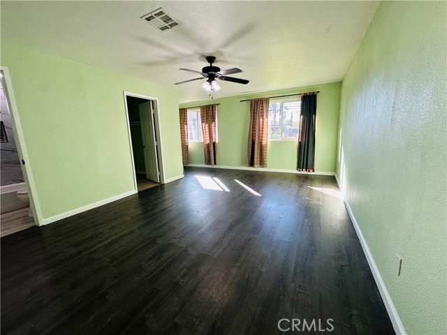 Detail Gallery Image 6 of 11 For 761 N L St, San Bernardino,  CA 92411 - 4 Beds | 2 Baths