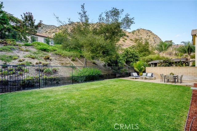 27 Silver Forest Court, Azusa CA: https://media.crmls.org/medias/e07f978c-d7c6-4f3a-8113-bec9d60c9e90.jpg