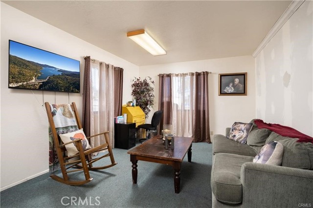 Detail Gallery Image 5 of 31 For 40565 Big Bear Blvd, Big Bear Lake,  CA 92315 - 3 Beds | 2/2 Baths