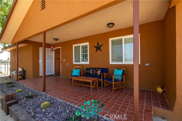 Detail Gallery Image 3 of 46 For 74837 Diamond Bar Rd, Twentynine Palms,  CA 92277 - 4 Beds | 2/1 Baths