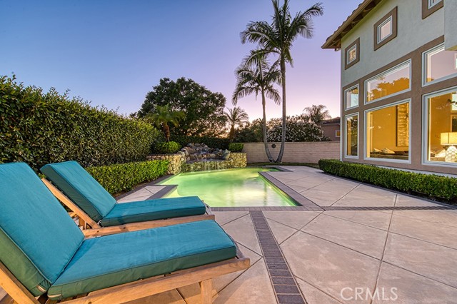 12 Eisenhower Lane, Coto de Caza CA: https://media.crmls.org/medias/e080e298-65dc-4d47-a466-2c43a57c9c0f.jpg