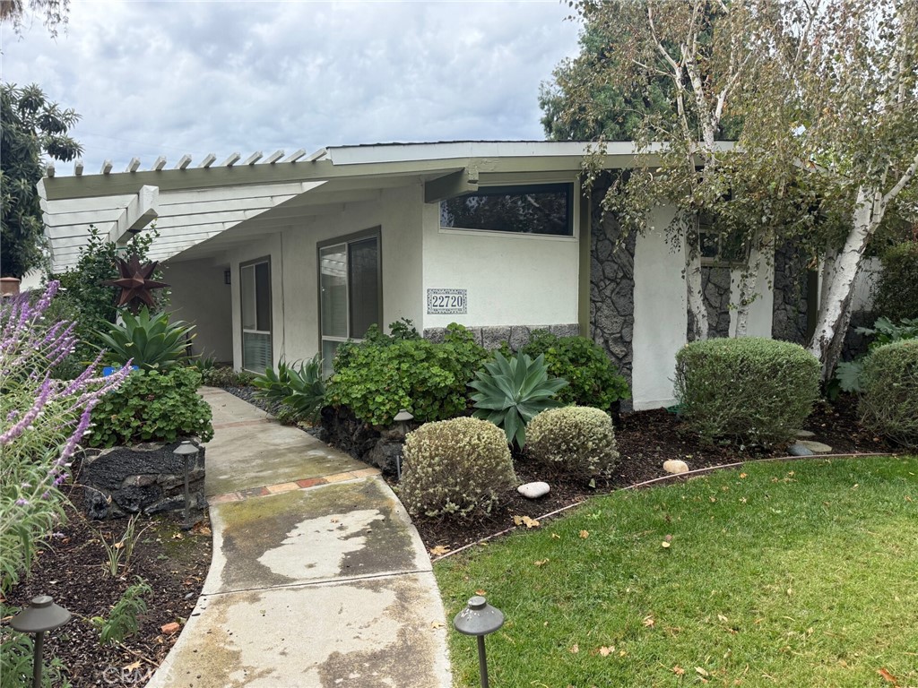 22720 Martha — image 1