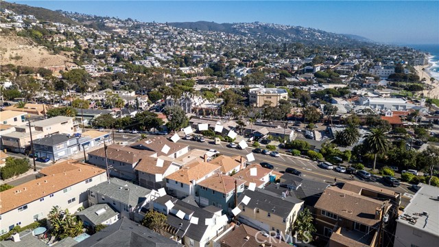 Detail Gallery Image 16 of 17 For 210 Cliff Dr, Laguna Beach,  CA 92651 - – Beds | – Baths