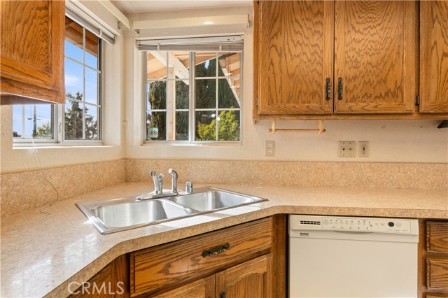 Detail Gallery Image 12 of 30 For 2950 Oak Crest Ave, Lucerne,  CA 95458 - 3 Beds | 2 Baths