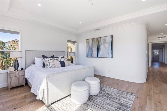 Image 17 of 55 For 21 Portmarnoch Court