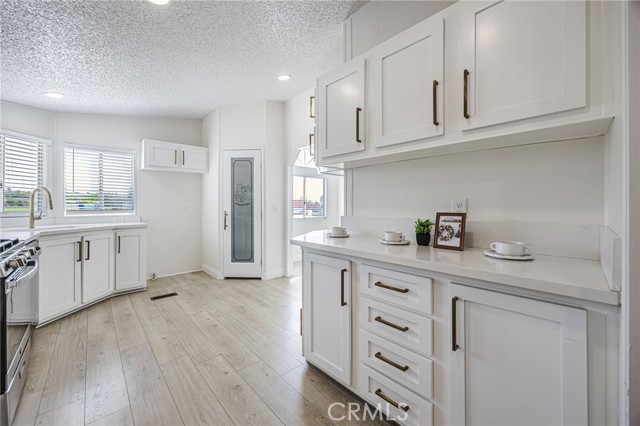 Detail Gallery Image 14 of 39 For 929 E Foothill Bld #140,  Upland,  CA 91786 - 3 Beds | 2 Baths