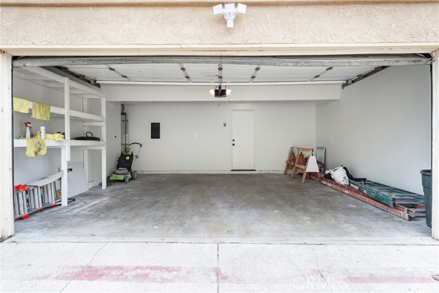 2514 Monte Carlo Drive, Santa Ana CA: https://media.crmls.org/medias/e08462c2-1a1e-4efd-90dd-5cde98c7f17a.jpg