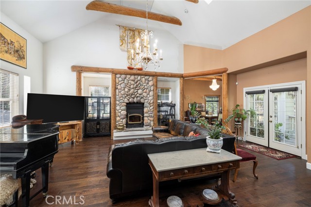 Detail Gallery Image 11 of 63 For 53875 Dogwood Creek, Bass Lake,  CA 93604 - 4 Beds | 2/1 Baths