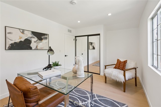 23509 Community Street, West Hills CA: https://media.crmls.org/medias/e085acbf-705c-485e-bc1e-1d54c59fc2e0.jpg