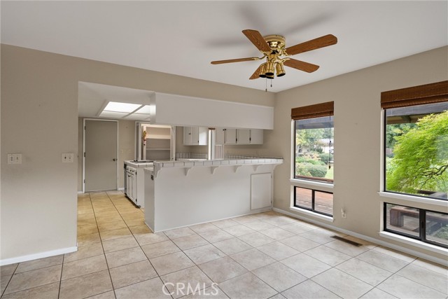 55 Roseanna Court, Chico CA: https://media.crmls.org/medias/e086e9ae-4b72-4a98-9343-f5d7215ee640.jpg