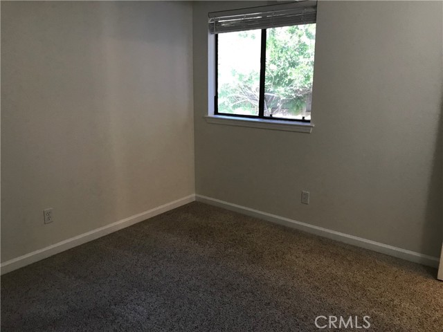 4032 Gray Stone Court, Kelseyville CA: https://media.crmls.org/medias/e0875fbf-7922-4c4c-b0a6-929138928fd4.jpg