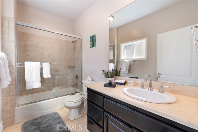 Image 12 of 30 For 12102 La Cienega Boulevard