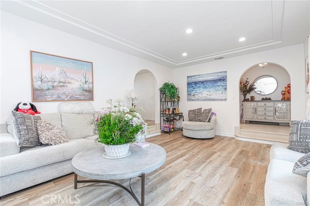 Detail Gallery Image 9 of 44 For 2313 Hollister, Glendale,  CA 91206 - 3 Beds | 2 Baths