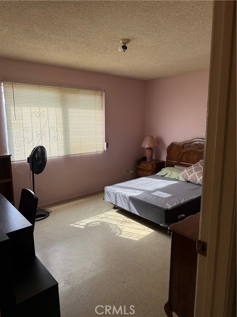 Detail Gallery Image 15 of 24 For 1813 W 151st, Compton,  CA 90220 - 4 Beds | 2 Baths