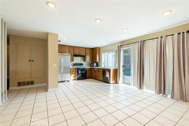 Detail Gallery Image 8 of 30 For 324 S Palo Cedro, Diamond Bar,  CA 91765 - 3 Beds | 2 Baths