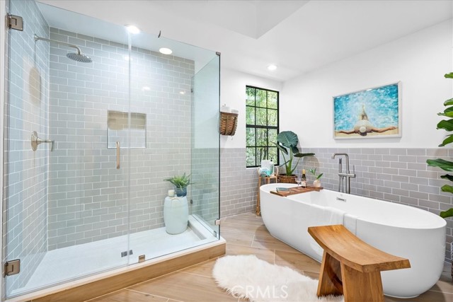 2209 Valley Drive, Manhattan Beach, California 90266, 4 Bedrooms Bedrooms, ,2 BathroomsBathrooms,Residential,Sold,Valley,SB22159548