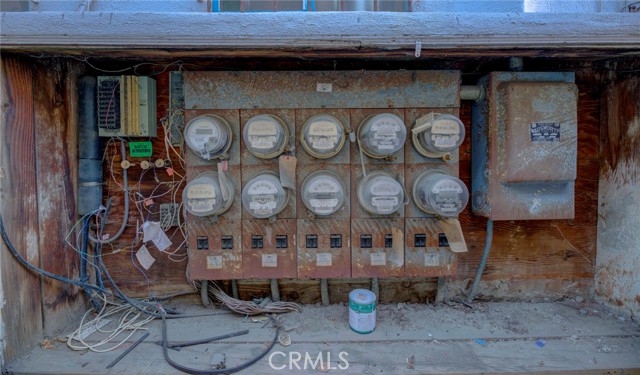 Detail Gallery Image 15 of 21 For 2615 Chariton St, Los Angeles,  CA 90034 - – Beds | – Baths