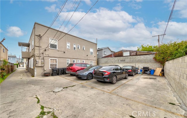 3102 Kenwood Avenue, Los Angeles CA: https://media.crmls.org/medias/e08dc387-fd9e-4fcd-a546-c2a2e4689ad7.jpg
