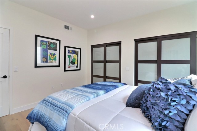 4850 Buchanan, Los Angeles CA: https://media.crmls.org/medias/e08e06ef-2e13-4d01-b9f0-eb9bea63c9dc.jpg