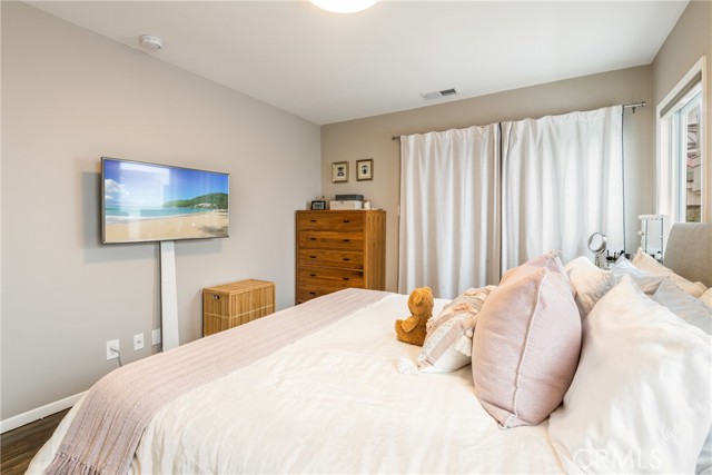 316 7th Street, Manhattan Beach, California 90266, 3 Bedrooms Bedrooms, ,2 BathroomsBathrooms,Residential,Sold,7th,SB22117653