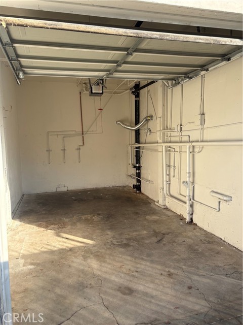 Detail Gallery Image 8 of 13 For 223 E Eagle, Long Beach,  CA 90806 - – Beds | – Baths