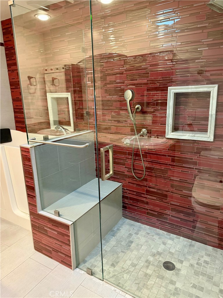 MLS #SR25272583 image #14