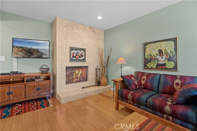 Detail Gallery Image 7 of 25 For 17820 Florwood Ave, Torrance,  CA 90504 - 4 Beds | 3 Baths