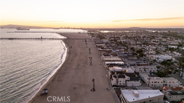 Detail Gallery Image 49 of 50 For 1313 Ocean Ave, Seal Beach,  CA 90740 - 3 Beds | 3/1 Baths